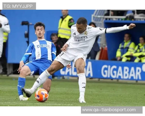 皇马对阵阿拉维斯赛前海报发布罗德里戈独自亮相能否带队取胜